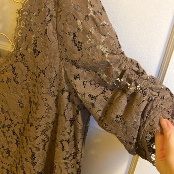 Joie Nevina Ruched Sleeve Floral Lace Top - Picture 7 of 12